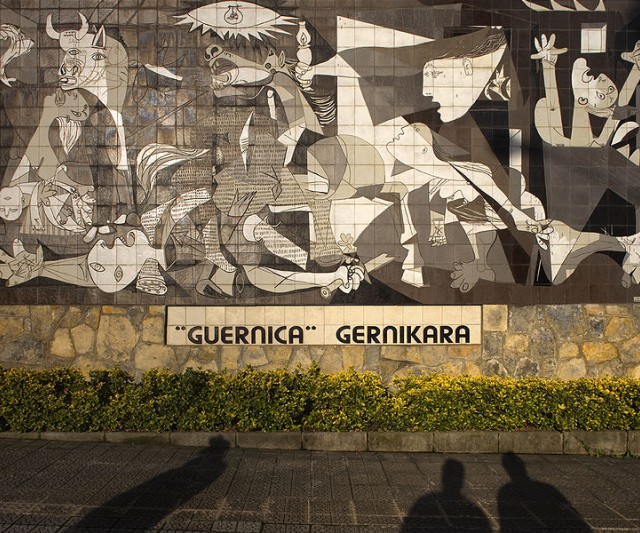 Proceso y evolución del mural de Guernica en Florida