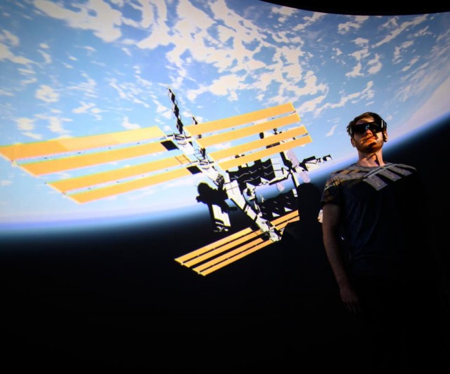Para conocer el espacio con los pies en la Tierra